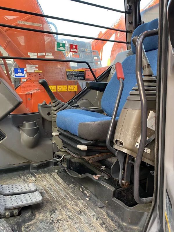 HITACHI in Lager 90% gebraucht HITACHI ZX135us Bagger, HITACHI ZX135us ZX120-6 ZX240-3g mit günstigem Preis zum Verkauf in Shanghai