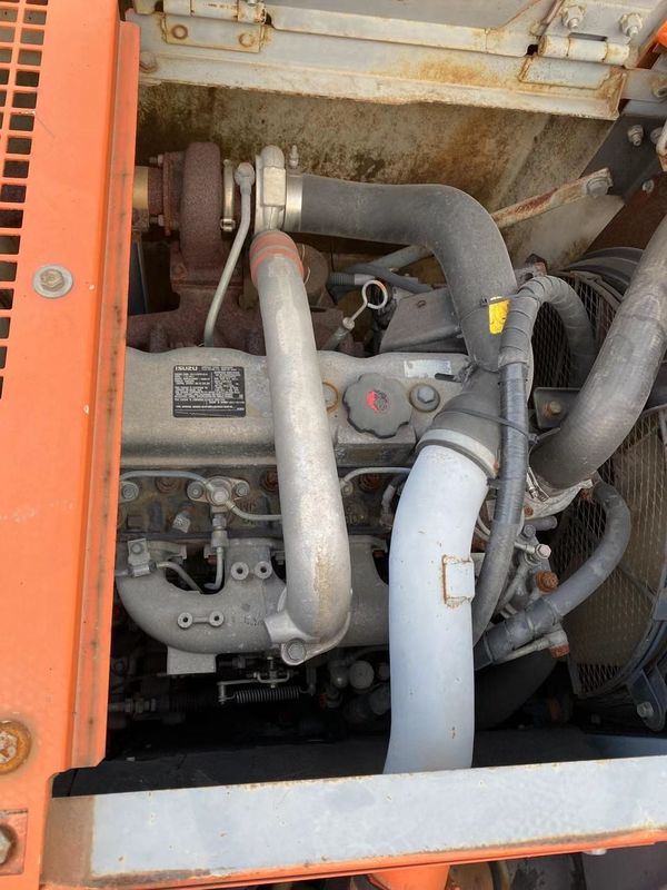 HITACHI in Lager 90% gebraucht HITACHI ZX135us Bagger, HITACHI ZX135us ZX120-6 ZX240-3g mit günstigem Preis zum Verkauf in Shanghai