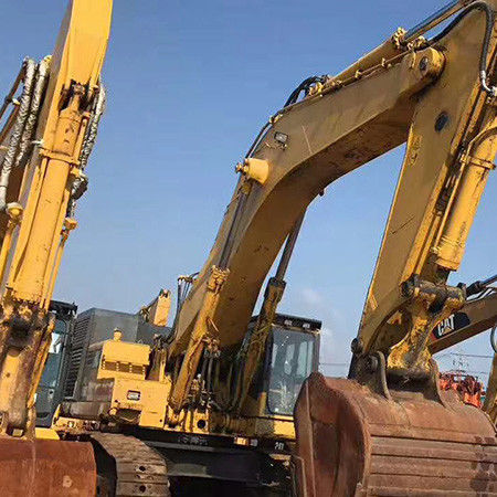 Ausgrabungsmaschine verwendet komatsu PC850 Ausgrabungsmaschine Wechsel Stein Arm Zerkleinern Hammer Komatsu Ausgrabungsmaschine