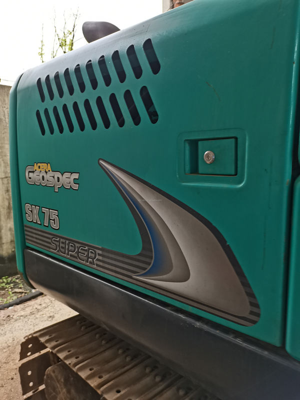 Kobelco SK200 Gebrauchtes Minibagger Kobelco SK75 Schöne Qualität Billiger Preis Gebraucht hydraulischer Crawler Bagger Japanische Herkunft