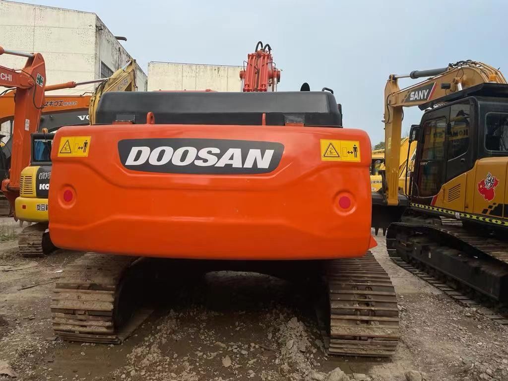 Gebraucht Doosan DX300 Bagger Doosan gebraucht DX300LC DX225 DH225 Bagger in gutem Zustand mit niedrigem Preis