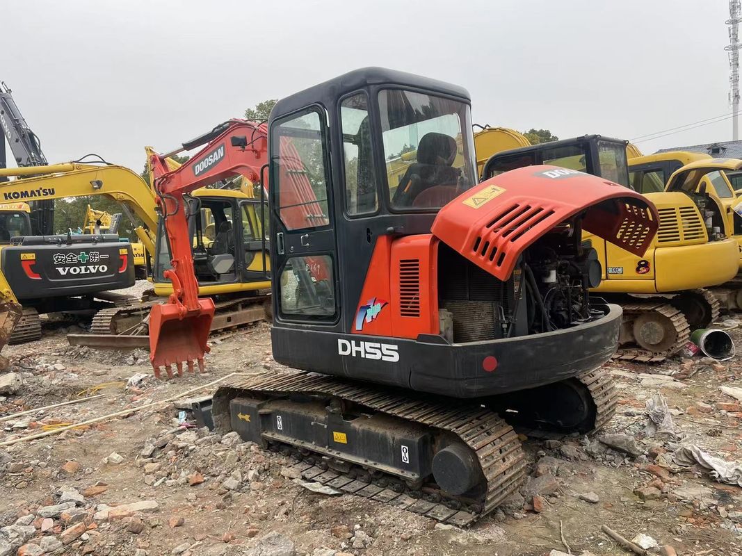 Zweithand Crawler Bagger hohe Qualität mit niedrigem Preis verwendet Doosan55 zum Verkauf Straßenmaschine