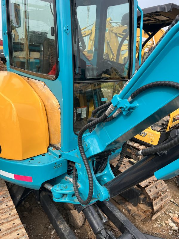 Originalfarbe Gebraucht Bagger Kubota 135 Gebraucht Minibagger 13500KG