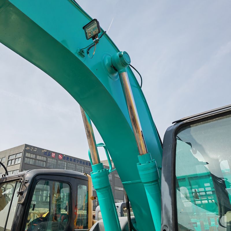 Blaue Farbe Gebraucht Crawler Bagger Zweithand 135 Kobelco Bagger