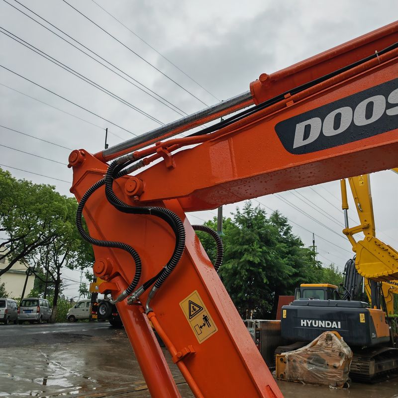 Gebrauchtes Doosan Dh60-Krawlerbagger
