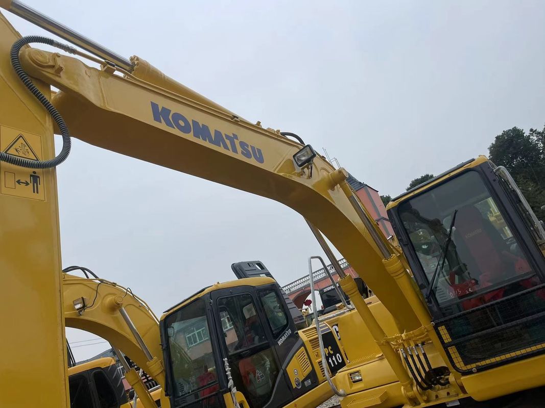 Gebrauchtes Hand-Erdgräber Komatsu PC130 Gebrauchtmaschinen 13 Tonnen Gebraucht-Hand-Post-Lochgräber Gebraucht-Lochgräber zum Verkauf