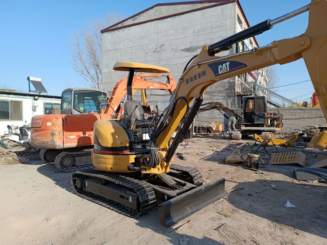Gebrauchtes Wandbagger CAT303 ohne Fahrerhaus Minibagger zum Verkauf
