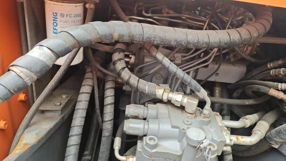 Gebrauchtes Hitachi ZX200 Crawler Bagger Gebrauchtmaschinenbau in gutem Zustand zum Verkauf