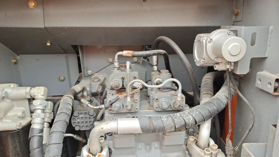 Gebrauchtes Hitachi ZX200 Crawler Bagger Gebrauchtmaschinenbau in gutem Zustand zum Verkauf