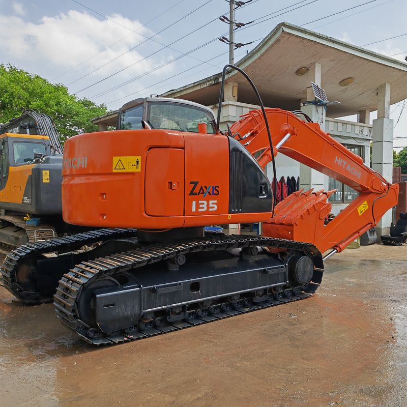 Hitachi in Lager 90% gebrauchtes Hitachi zx135/verwendetes Crawlerbagger Hitachi zx135 zum Verkauf
