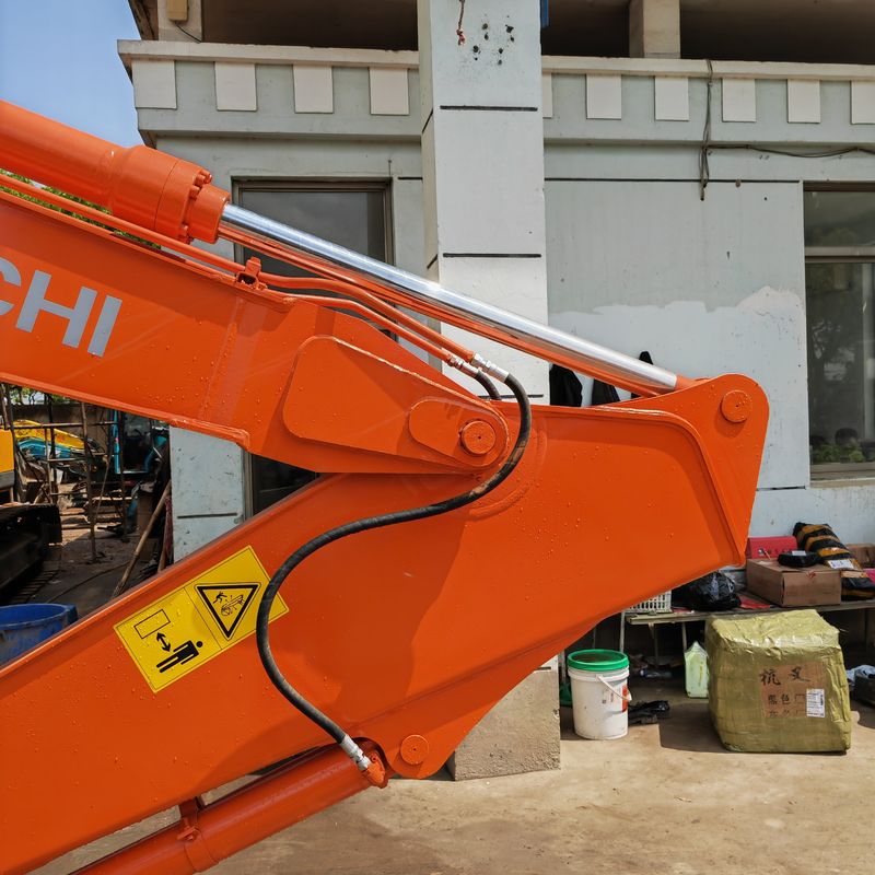 Hitachi in Lager 90% gebrauchtes Hitachi zx135/verwendetes Crawlerbagger Hitachi zx135 zum Verkauf