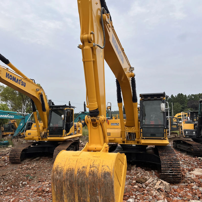 KOMATSU 240-8LC Gebrauchtbagger in gutem Zustand 24000KG Baustoffläden