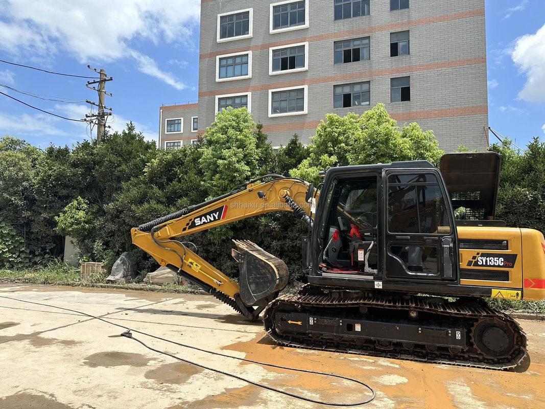 China Made Excavator Gebraucht Sany Excavator 135 Gelb 0,7m3 Eimer Kapazität 13 Tonnen