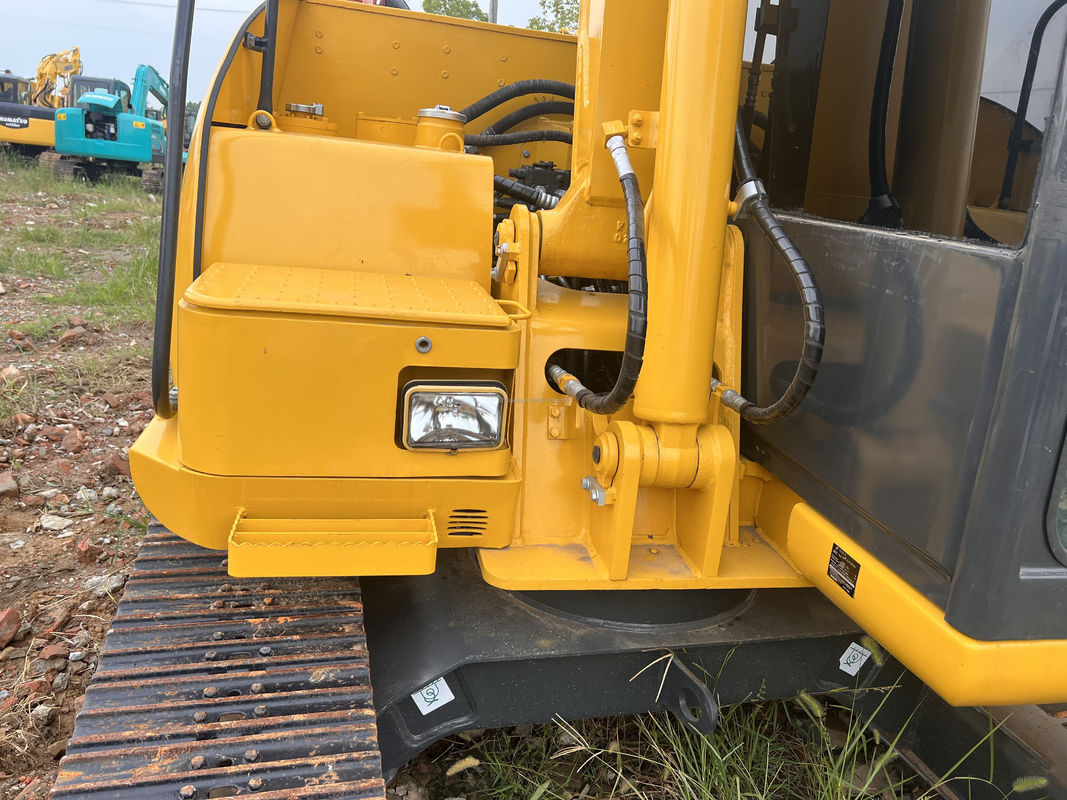 Mittelgroße Baggermaschine mit japanischem Motor gebrauchtes Komatsu pc130/gebrauchtes Komatsu pc130 mit geringer Arbeitszeit zum Verkauf