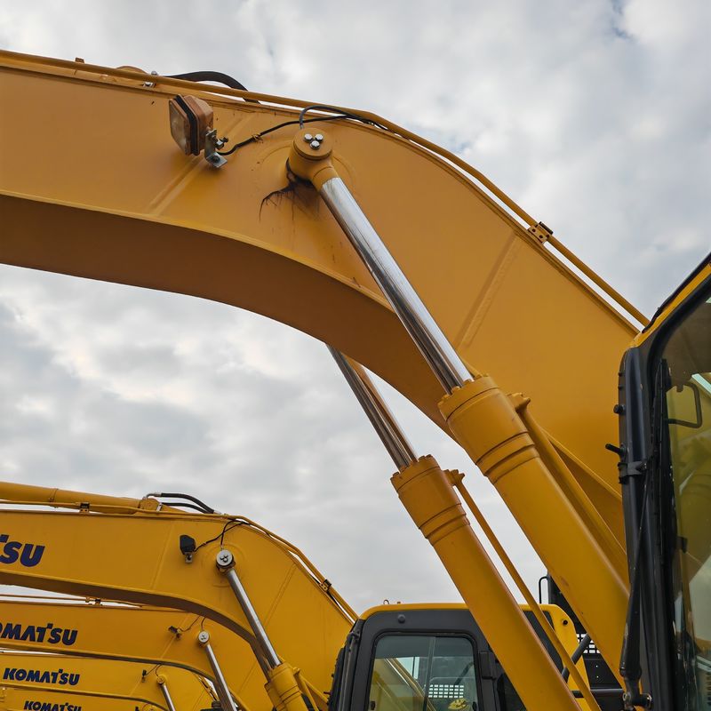 Komatsu PC220-8/Neue Ankunft Zweithand KOMATSU PC220-8
