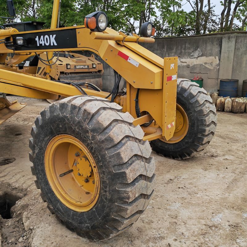 Gebrauchtes Bagger Landleveller Caterpillar CAT140K Straßenmaschine gebrauchtes Japan Traktormotor in gutem Zustand