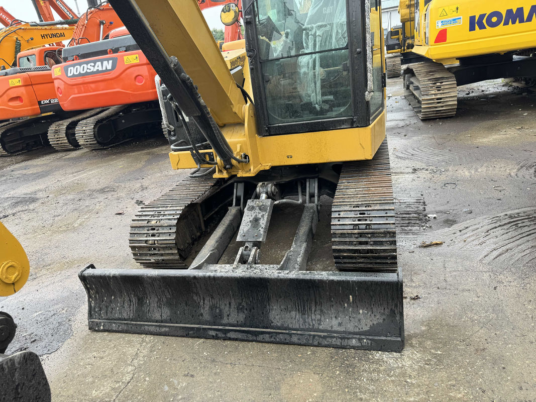 Gebrauchtes Krabblerbagger CAT306/Originalmotor in Japan gefertigt
