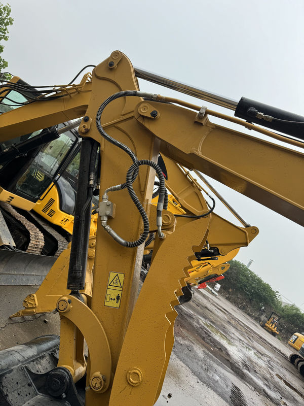 Gebrauchtes Krabblerbagger CAT306/Originalmotor in Japan gefertigt
