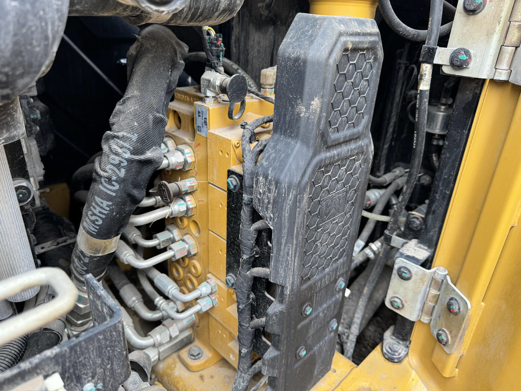 Gelbfarbe Originalfarbe gebrauchtes Katzenbagger cat306/secndn Handkrabblerbagger cat306 zum Verkauf